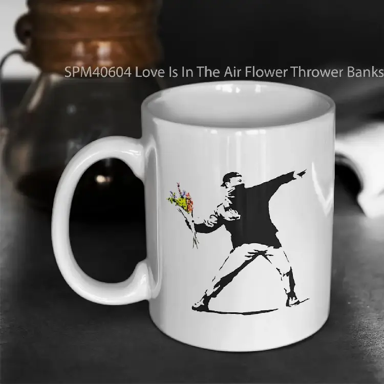 SPM40604 Love Is In The Air Flower Thrower Banksy Graffiti Gelas Keramik Supermug