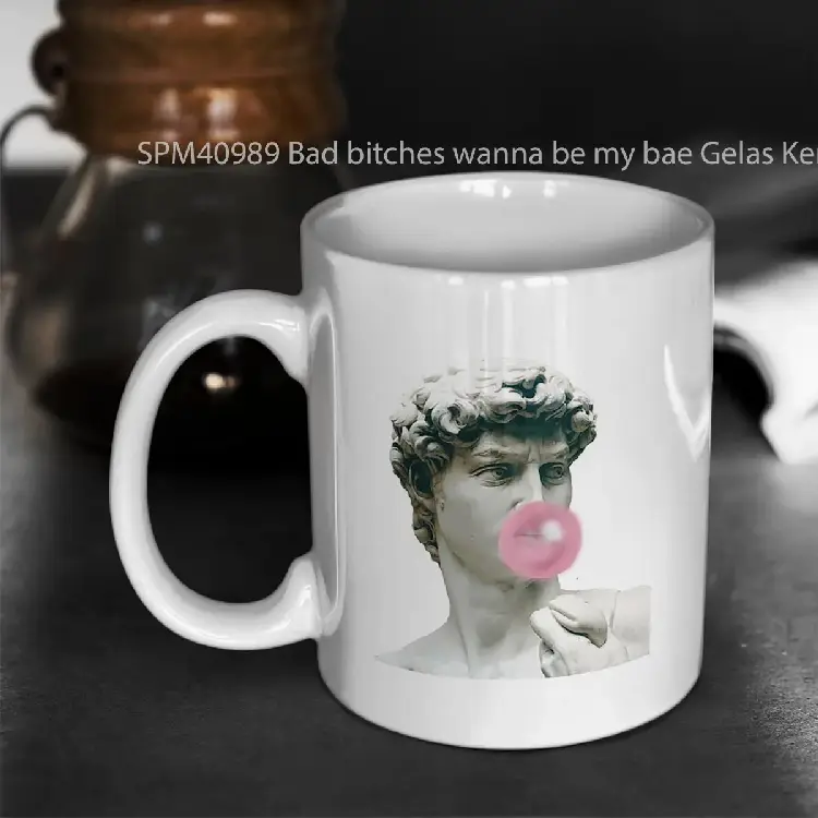 SPM40989 Bad bitches wanna be my bae Gelas Keramik Supermug