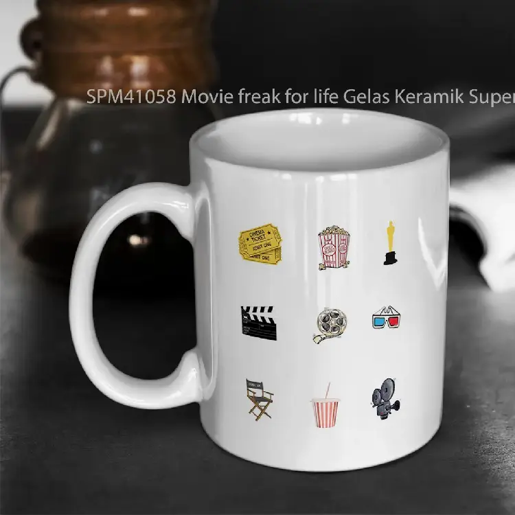 SPM41058 Movie freak for life Gelas Keramik Supermug