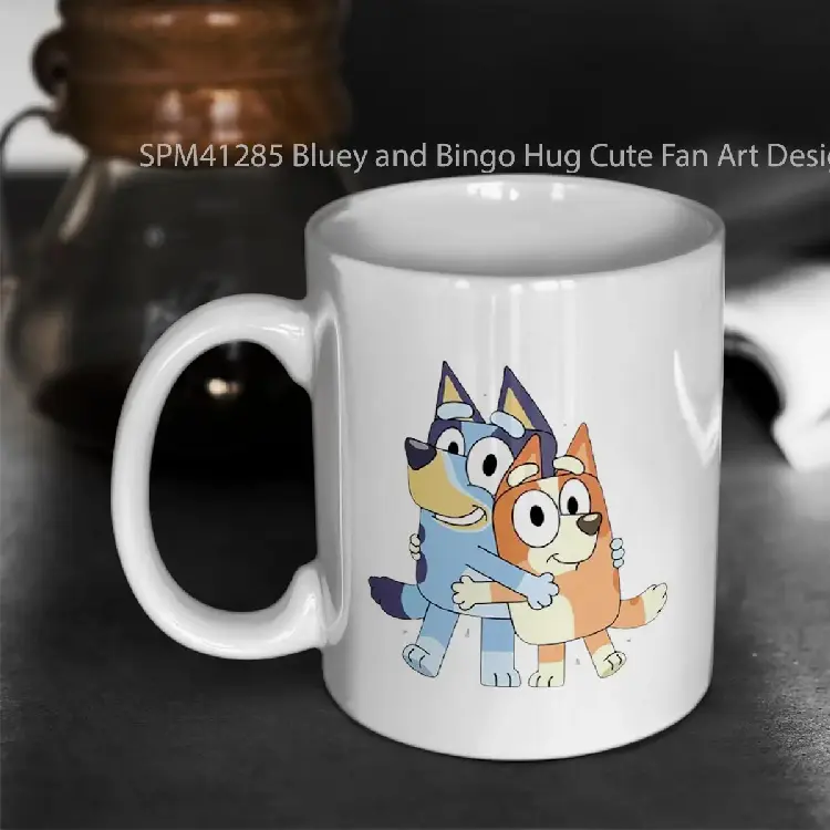 SPM41285 Bluey and Bingo Hug Cute Fan Art Design for Kids Families Gelas Keramik Supermug