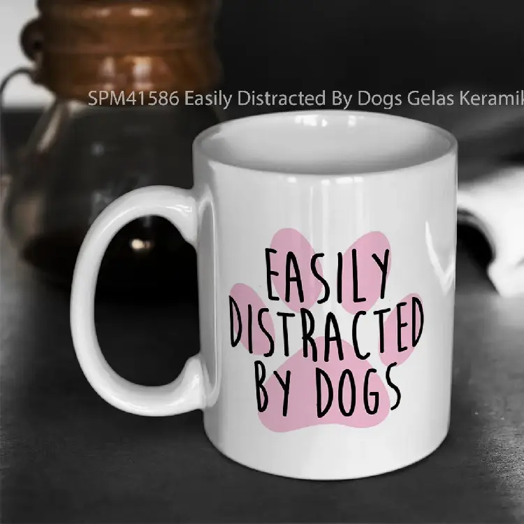 SPM41586 Easily Distracted By Dogs Gelas Keramik Supermug