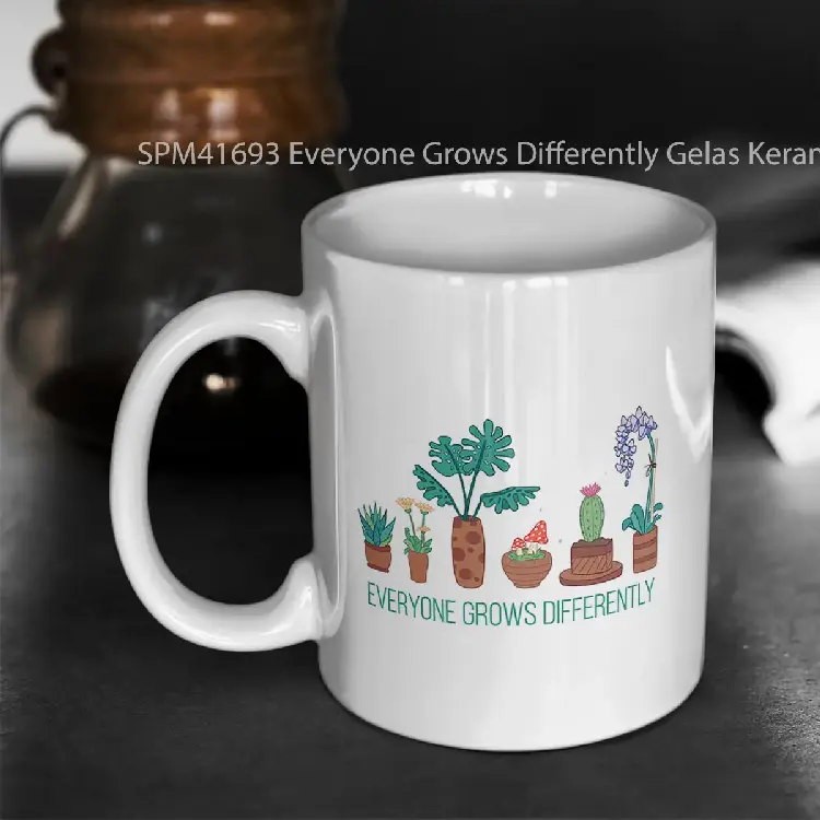 SPM41693 Everyone Grows Differently Gelas Keramik Supermug