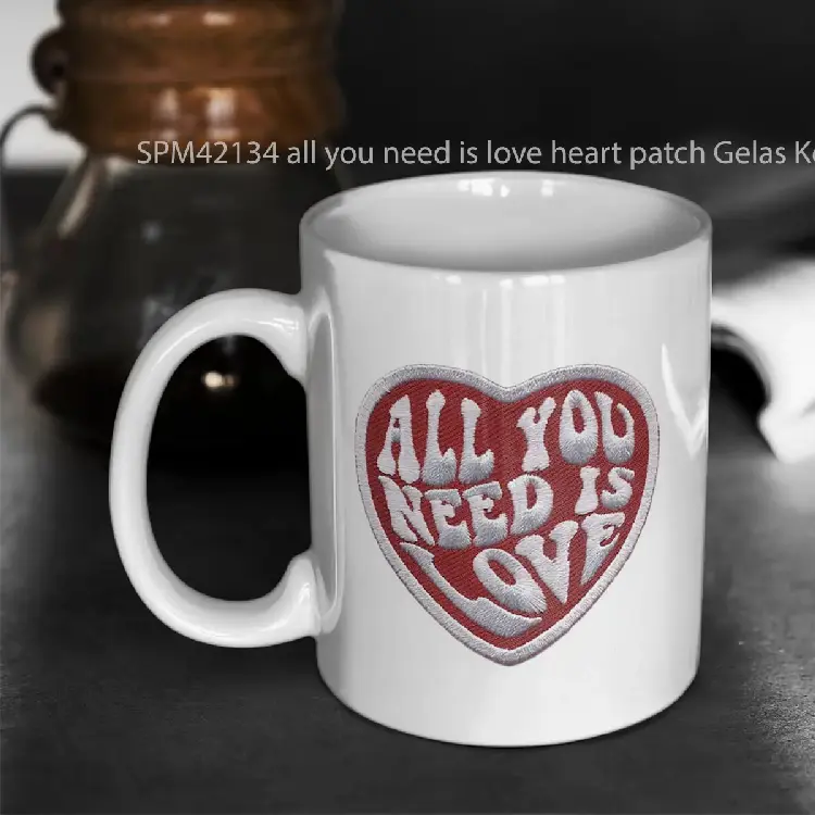 SPM42134 all you need is love heart patch Gelas Keramik Supermug