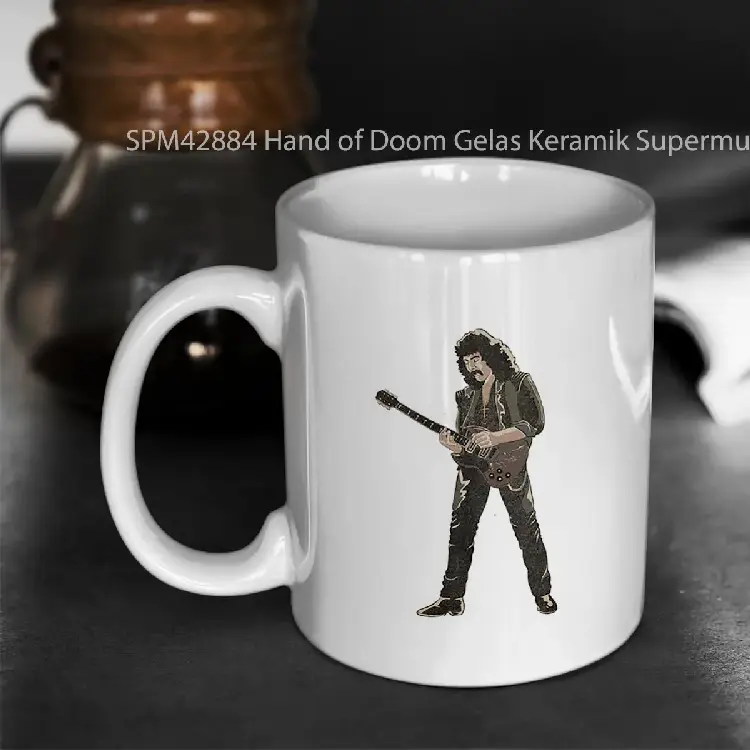 SPM42884 Hand of Doom Gelas Keramik Supermug