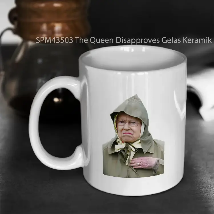 SPM43503 The Queen Disapproves Gelas Keramik Supermug