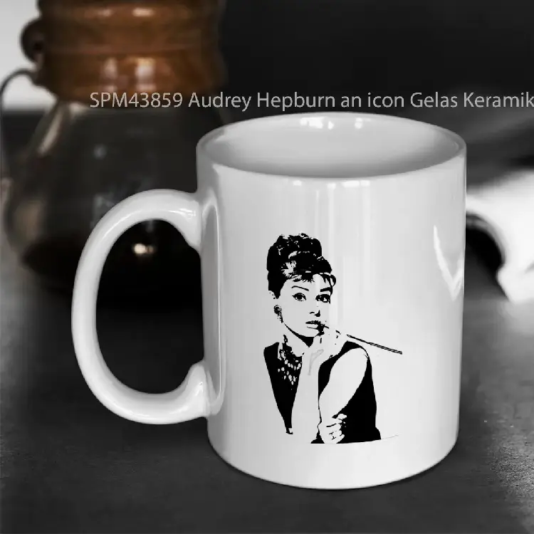SPM43859 Audrey Hepburn an icon Gelas Keramik Supermug