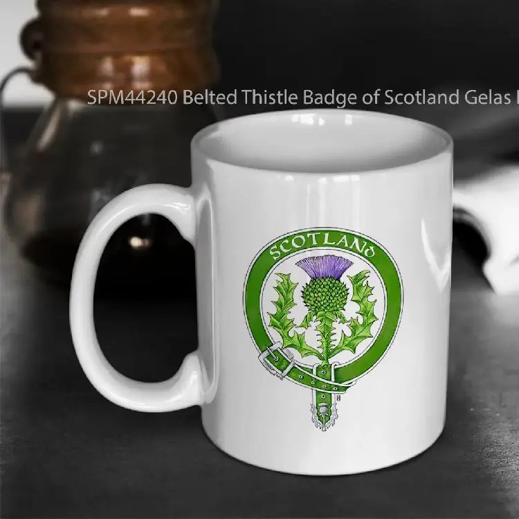 SPM44240 Belted Thistle Badge of Scotland Gelas Keramik Supermug