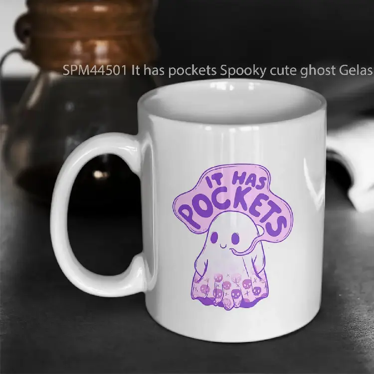 SPM44501 It has pockets Spooky cute ghost Gelas Keramik Supermug
