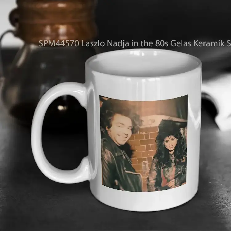 SPM44570 Laszlo Nadja in the 80s Gelas Keramik Supermug