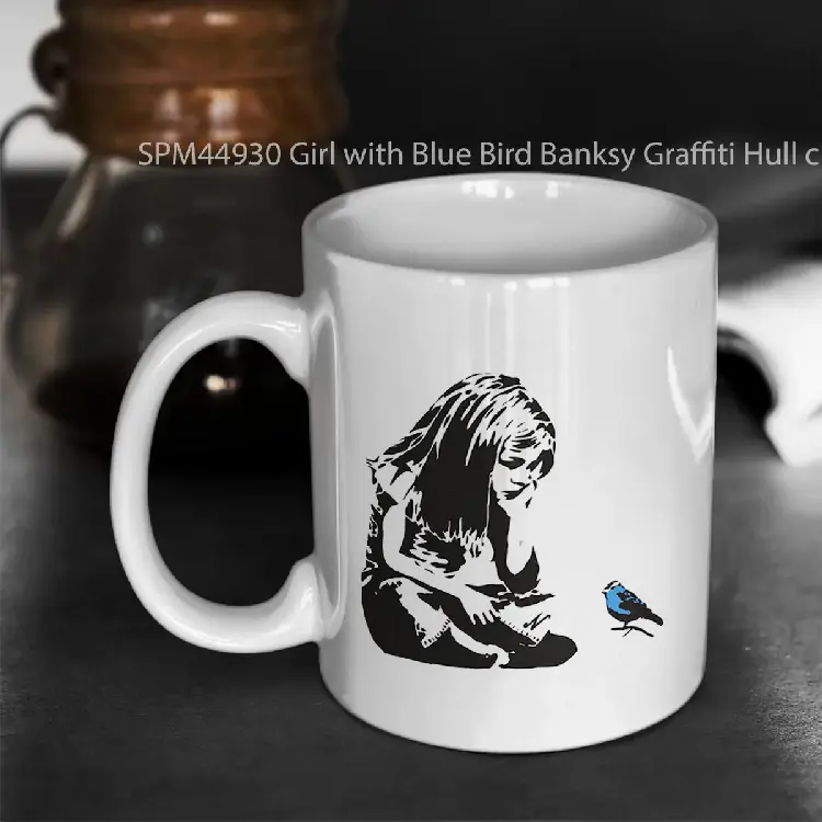 SPM44930 Girl with Blue Bird Banksy Graffiti Hull city centre Gelas Keramik Supermug