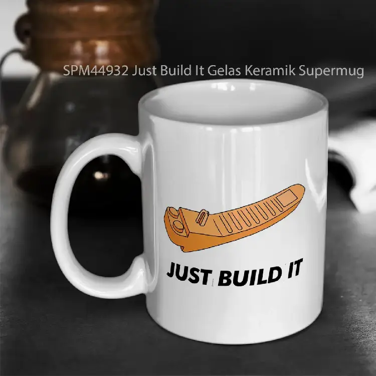 SPM44932 Just Build It Gelas Keramik Supermug