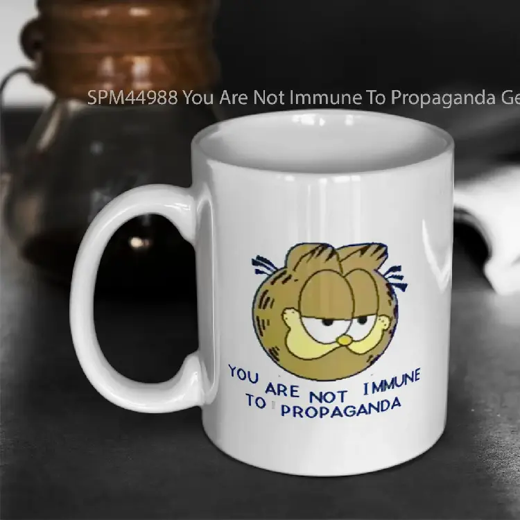 SPM44988 You Are Not Immune To Propaganda Gelas Keramik Supermug