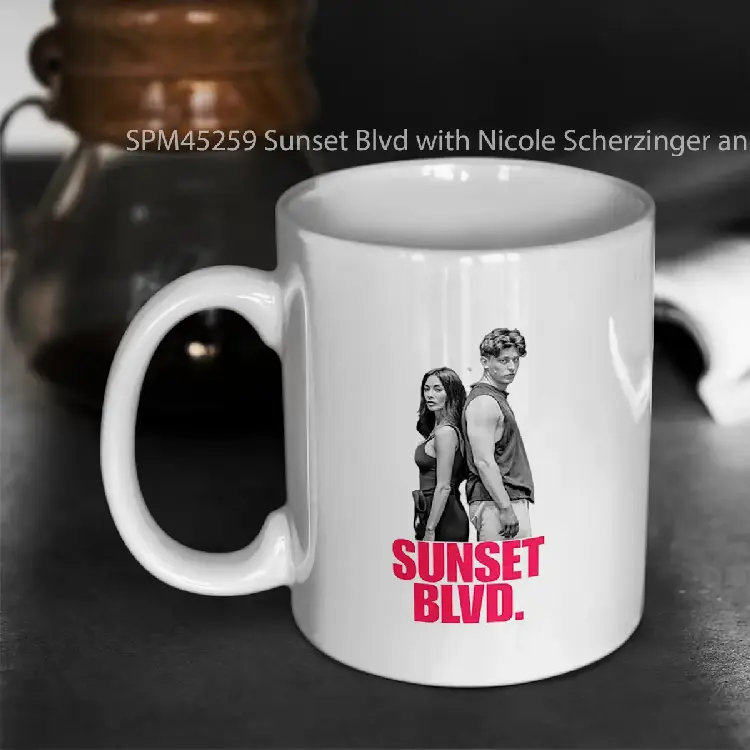 SPM45259 Sunset Blvd with Nicole Scherzinger and Tom Francis Gelas Keramik Supermug