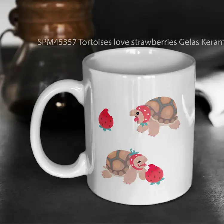 SPM45357 Tortoises love strawberries Gelas Keramik Supermug