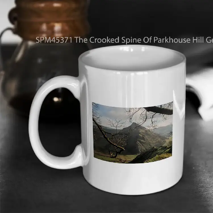 SPM45371 The Crooked Spine Of Parkhouse Hill Gelas Keramik Supermug