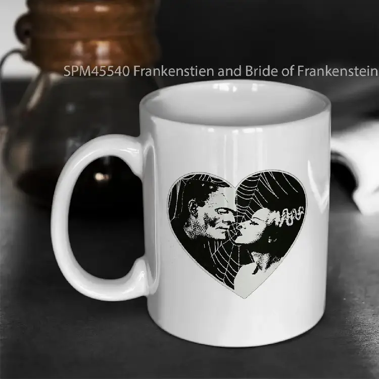 SPM45540 Frankenstien and Bride of Frankenstein in Love Gelas Keramik Supermug