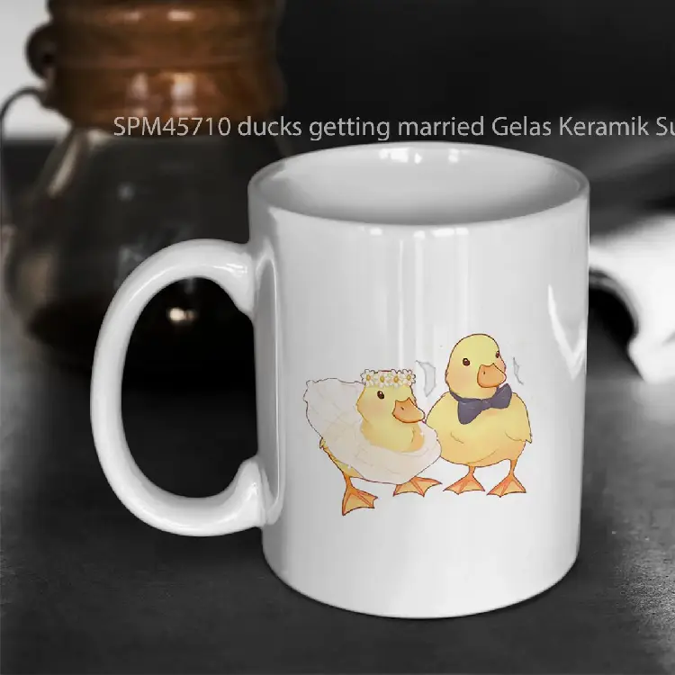 SPM45710 ducks getting married Gelas Keramik Supermug