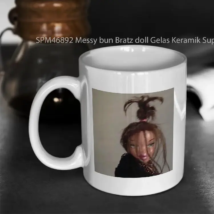 SPM46892 Messy bun Bratz doll Gelas Keramik Supermug