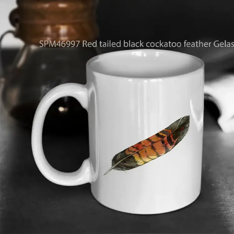 SPM46997 Red tailed black cockatoo feather Gelas Keramik Supermug