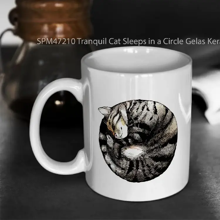 SPM47210 Tranquil Cat Sleeps in a Circle Gelas Keramik Supermug