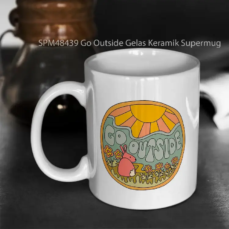 SPM48439 Go Outside Gelas Keramik Supermug