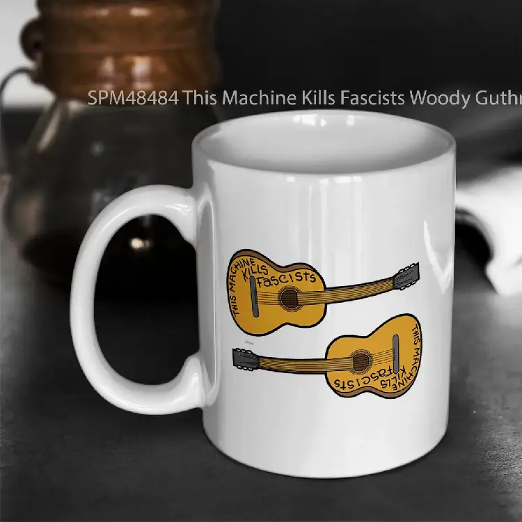 SPM48484 This Machine Kills Fascists Woody Guthrie Guitar Gelas Keramik Supermug