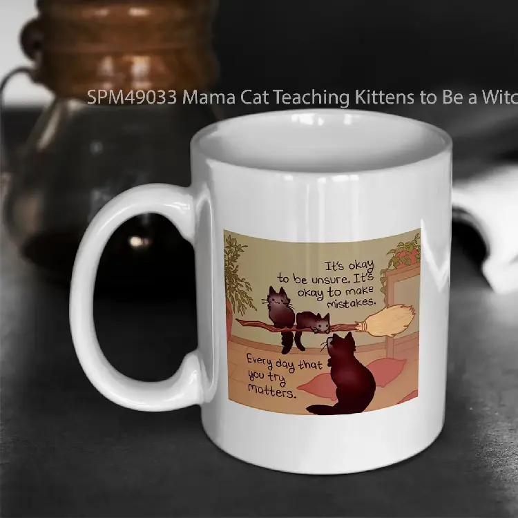 SPM49033 Mama Cat Teaching Kittens to Be a Witchs Companion Gelas Keramik Supermug