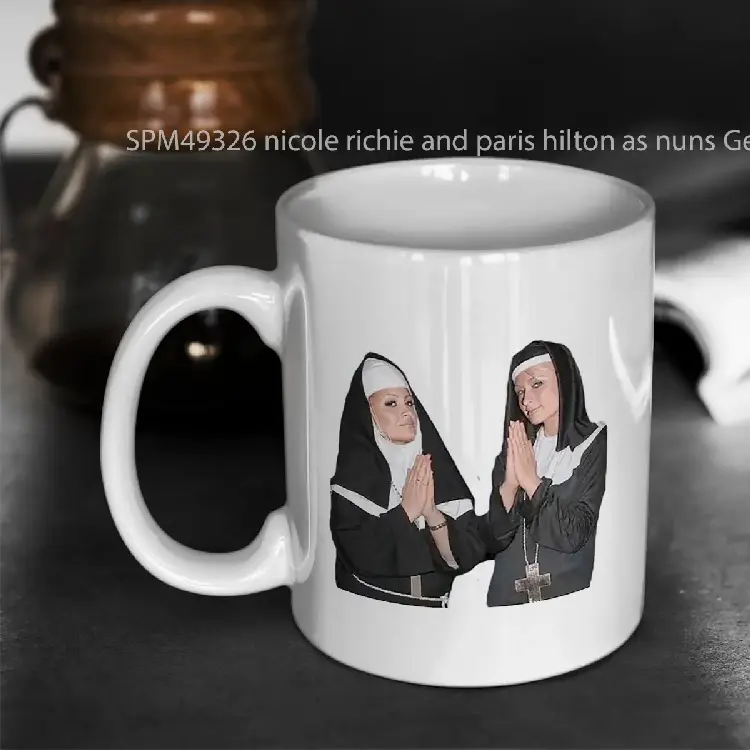 SPM49326 nicole richie and paris hilton as nuns Gelas Keramik Supermug