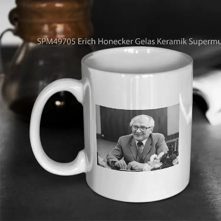SPM49705 Erich Honecker Gelas Keramik Supermug