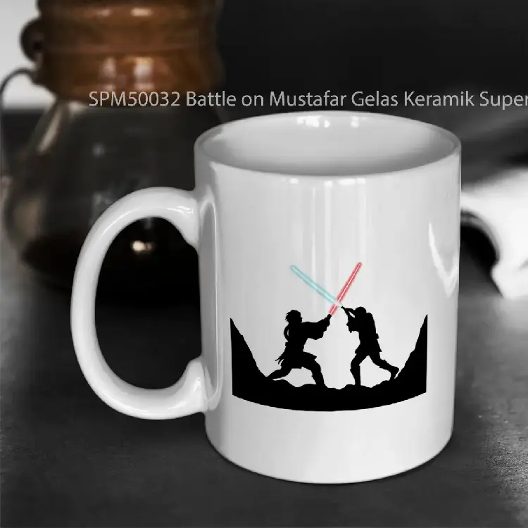 SPM50032 Battle on Mustafar Gelas Keramik Supermug