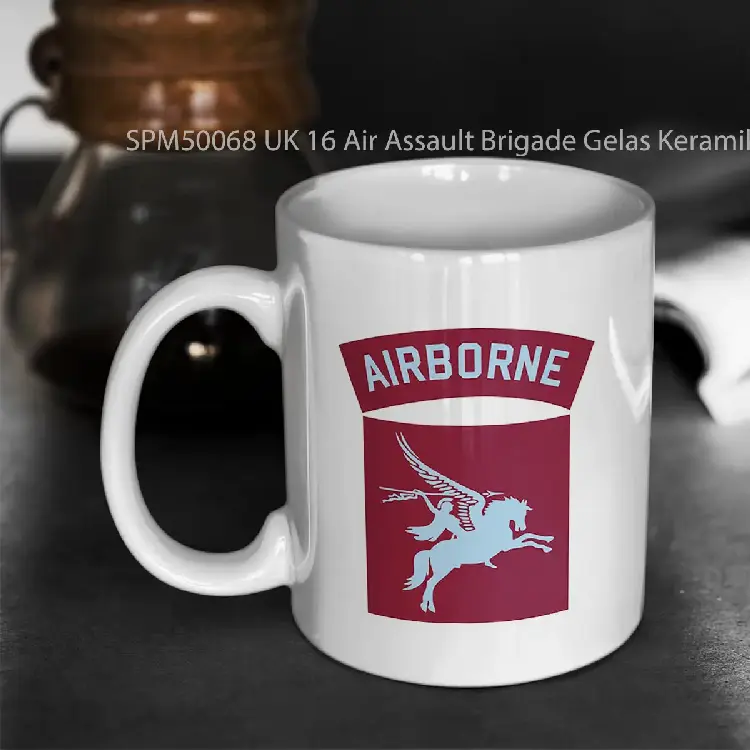 SPM50068 UK 16 Air Assault Brigade Gelas Keramik Supermug