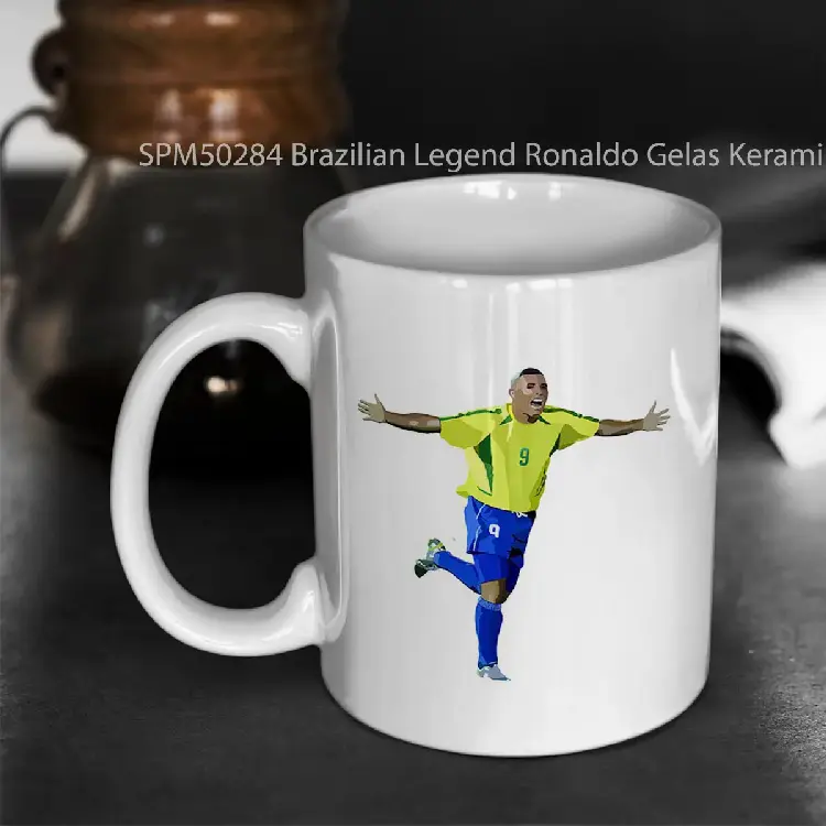 SPM50284 Brazilian Legend Ronaldo Gelas Keramik Supermug