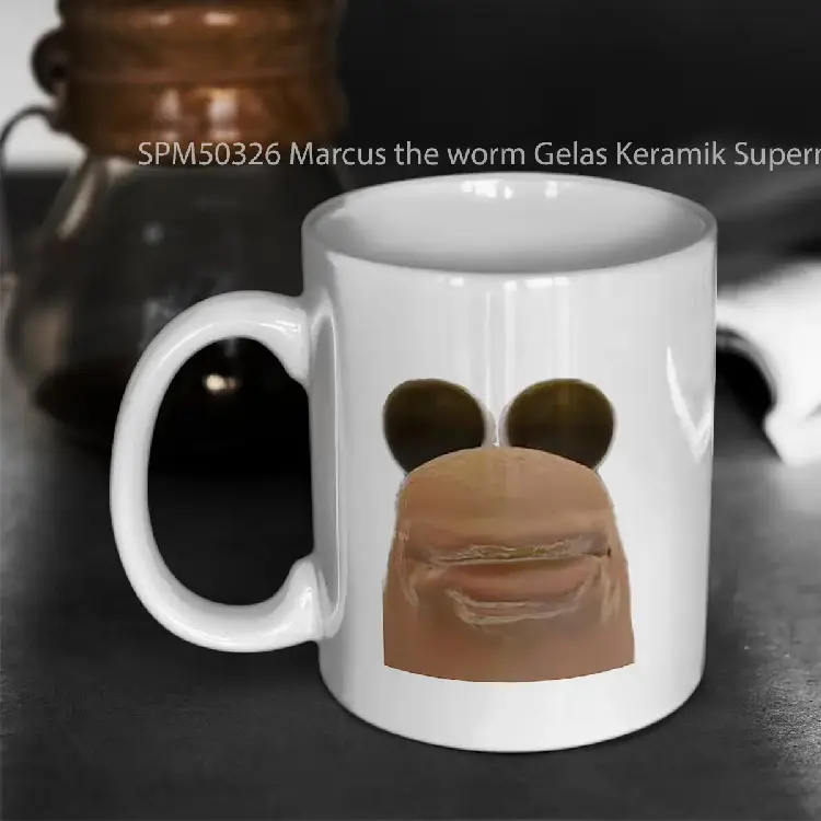 SPM50326 Marcus the worm Gelas Keramik Supermug
