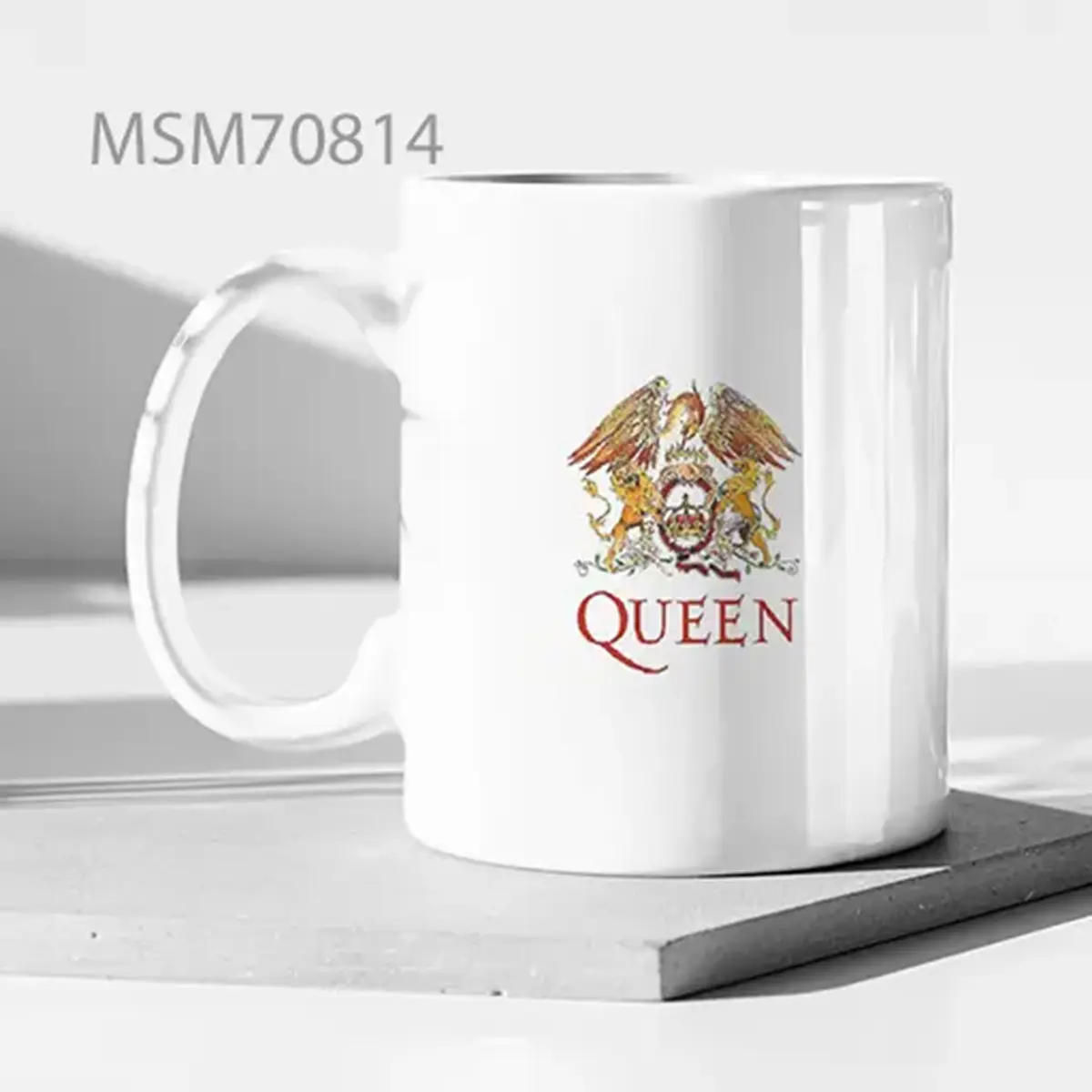 Queen Super Mug